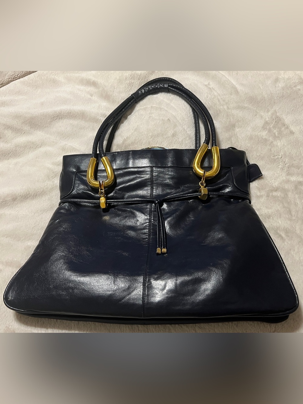 Classic Vintage Lou Taylor Purse Shoulder Bag Gold Tone Red Interior & Mirror